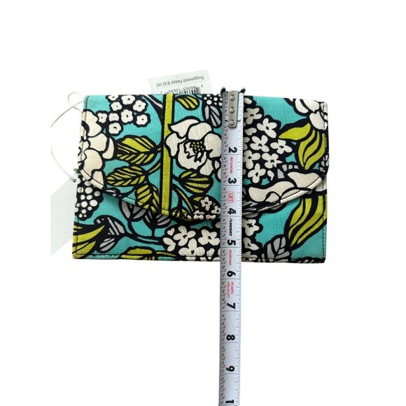 VERA BRADLEY Island Blooms Small Folio Clutch NEW NWT - Picture 3 of 8
